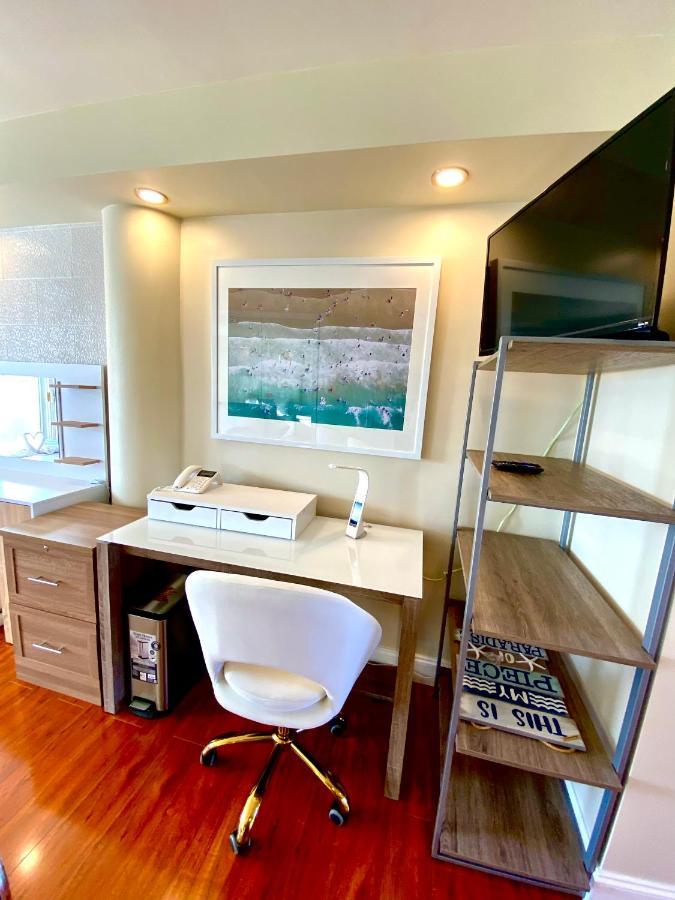 Modern Waterfront Apartment With Miami Skyline View, Free Parking 5 Mins Drive To Miami Beach Luaran gambar
