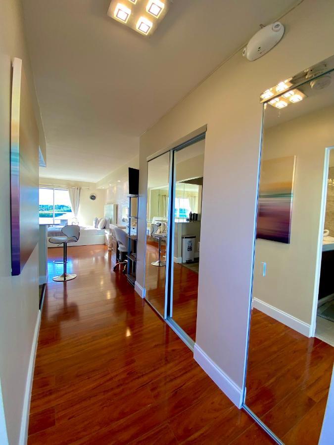 Modern Waterfront Apartment With Miami Skyline View, Free Parking 5 Mins Drive To Miami Beach Luaran gambar