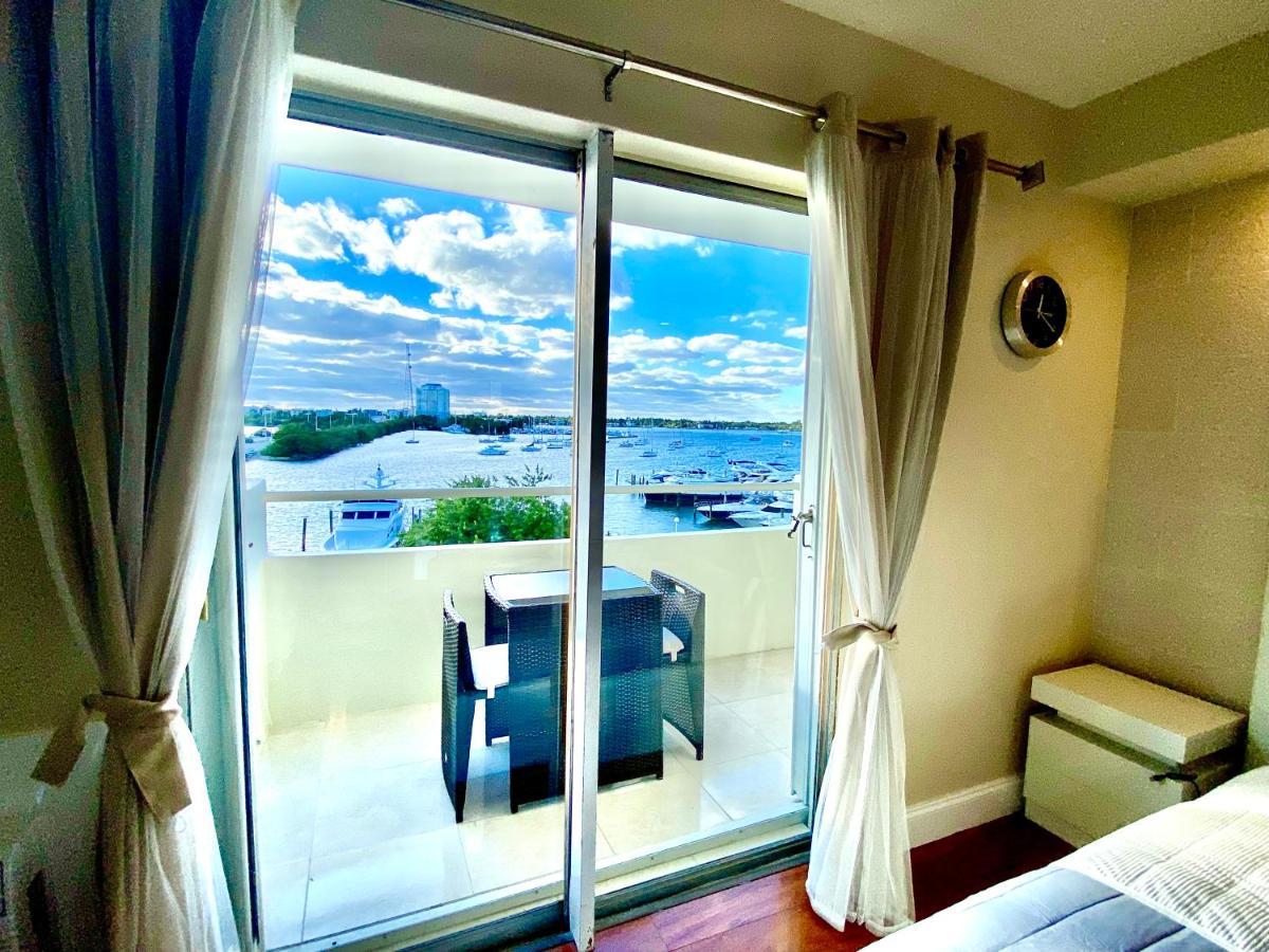 Modern Waterfront Apartment With Miami Skyline View, Free Parking 5 Mins Drive To Miami Beach Luaran gambar