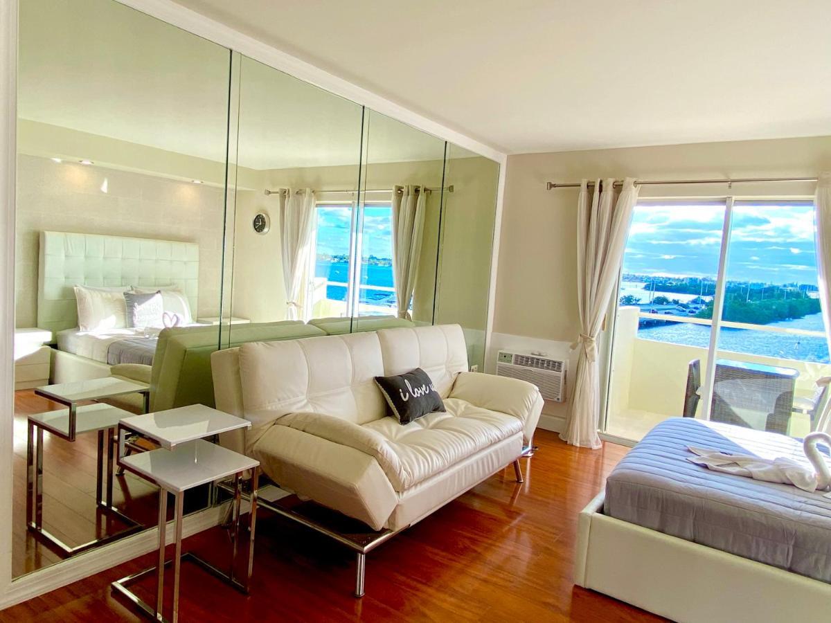 Modern Waterfront Apartment With Miami Skyline View, Free Parking 5 Mins Drive To Miami Beach Luaran gambar