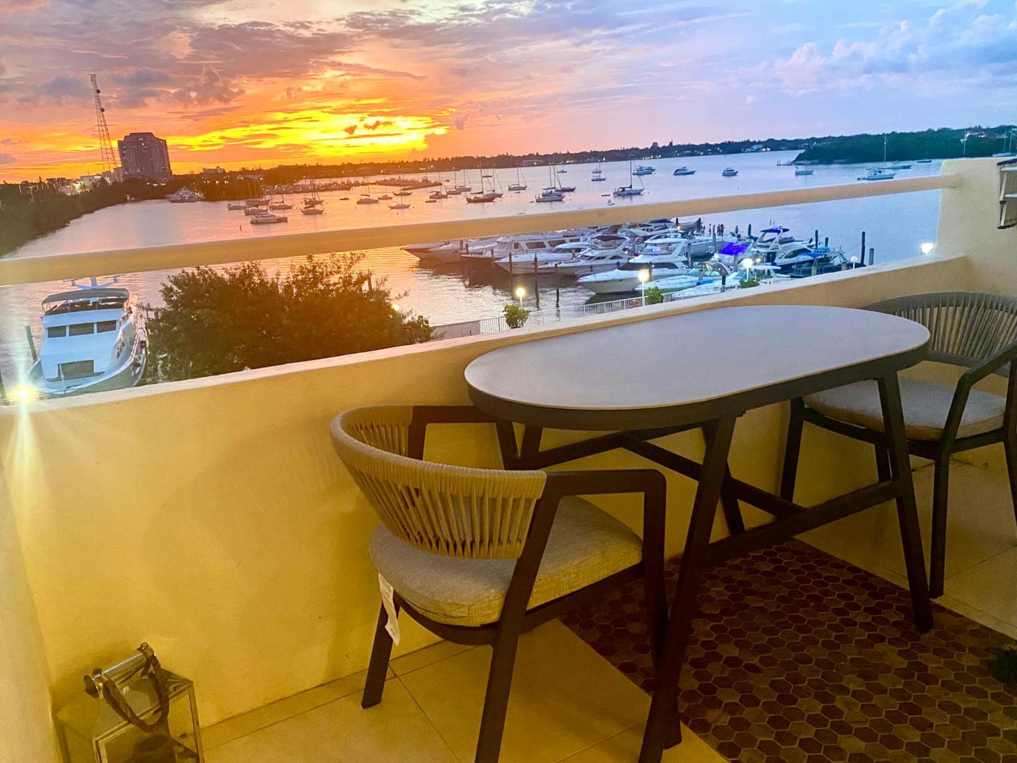 Modern Waterfront Apartment With Miami Skyline View, Free Parking 5 Mins Drive To Miami Beach Luaran gambar